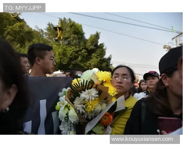 南充籍足球明星刘的成长之路与职业生涯的辉煌成就解析 南充籍足球明星刘的成长之路与职业生涯的辉煌成就解析