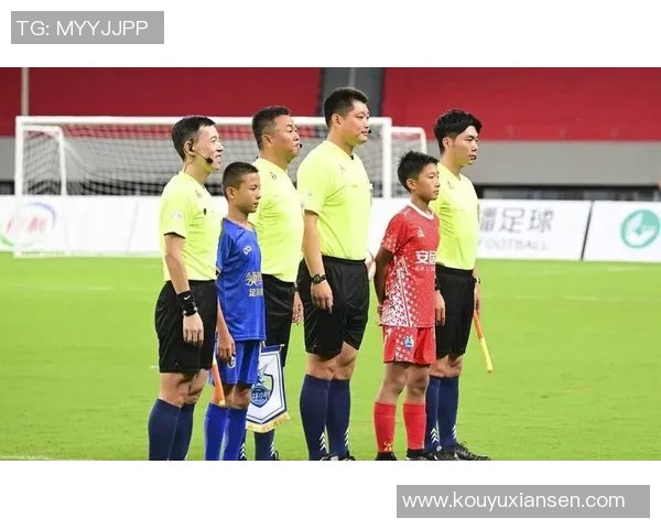 足球明星的奇趣时刻吃人视频合集大揭秘让你大开眼界的精彩瞬间 足球明星的奇趣时刻吃人视频合集大揭秘让你大开眼界的精彩瞬间